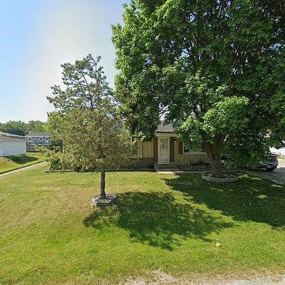 3329 Indian Trl, Caledonia, WI 53402