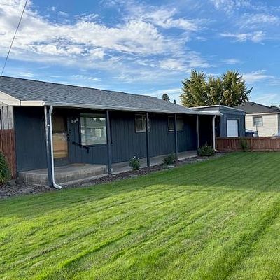 333 Weatherwax St, Sunnyside, WA 98944