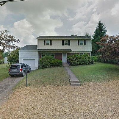 3 S Hill Ct, Mountain Top, PA 18707