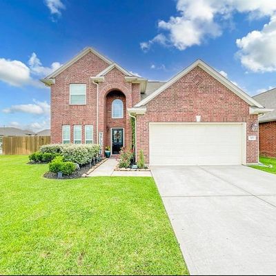 301 Cabernet Dr, Alvin, TX 77511