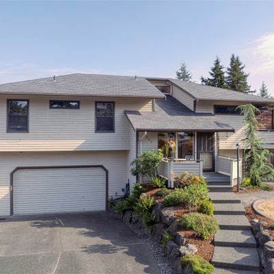 307 S 216 Th St, Des Moines, WA 98198