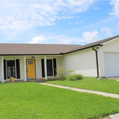 3701 Red Cedar Ln, Harvey, LA 70058