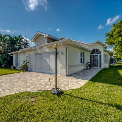 3730 Gloxinia Dr, North Fort Myers, FL 33917