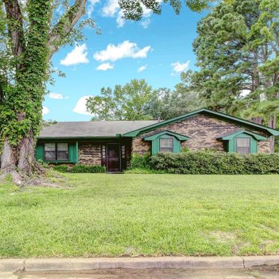 3804 Royal Forest Drive, Pine Bluff, AR 71603