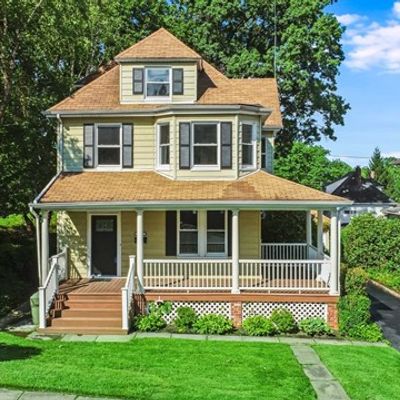 392 Lookout Ave, Hackensack, NJ 07601