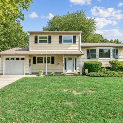 4 Owens Rd, Old Bridge, NJ 08857