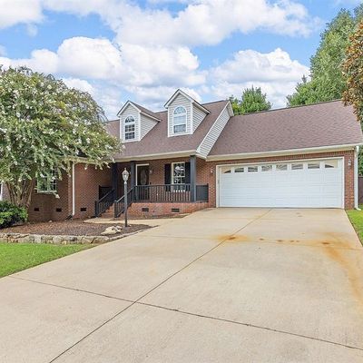 358 Shadow Oak Ct, Boiling Springs, SC 29316