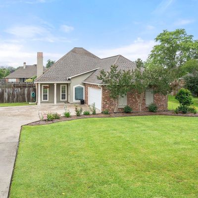 36321 Lucas Dr, Denham Springs, LA 70706