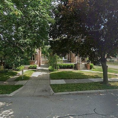 452 Madison St, Grosse Pointe Farms, MI 48236