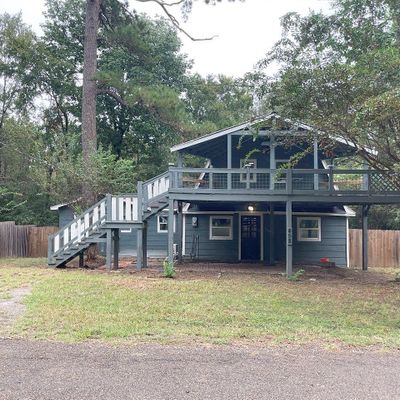 458 Rain Forest Rd, Onalaska, TX 77360