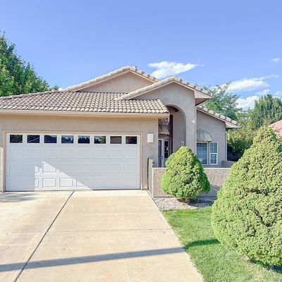 4727 Applecrest Dr, Pueblo, CO 81005