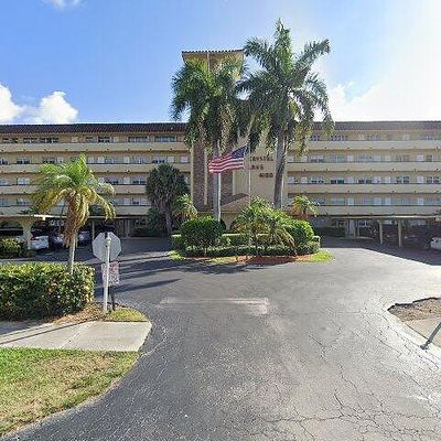 4100 Crystal Lake Dr #205, Deerfield Beach, FL 33064