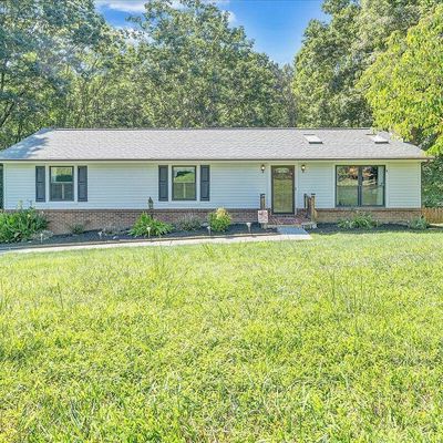 417 Parkview Dr, Blue Ridge, VA 24064