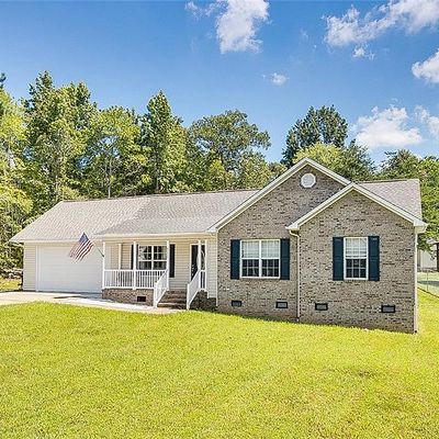 4220 N Pin Oak Dr, Randleman, NC 27317