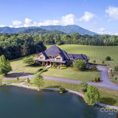 51 Plott Valley Rd, Waynesville, NC 28786