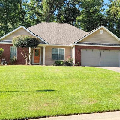 521 Blue Bonnet Trl, Bonaire, GA 31005