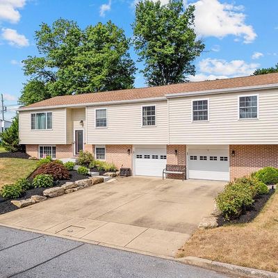 48 N Liberty St, Coopersburg, PA 18036