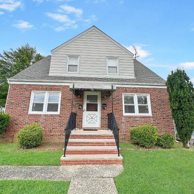 48 Riverview Ave, Edison, NJ 08817