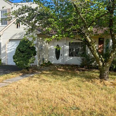 6 Woodbury Rd, Edison, NJ 08820