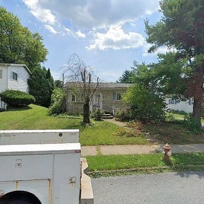 609 Faith Dr, Catasauqua, PA 18032