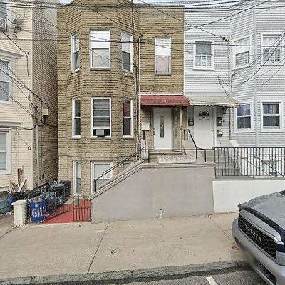 6113 Washington St, West New York, NJ 07093