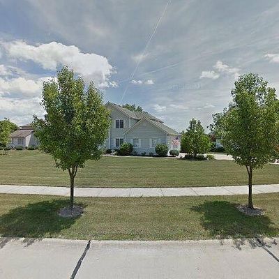 7035 Morning Dove Ln, Olmsted Twp, OH 44138