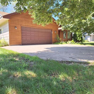 7045 Antelope Dr, Circle Pines, MN 55014