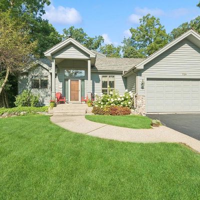 726 Timber Ridge Ct, Fontana, WI 53125