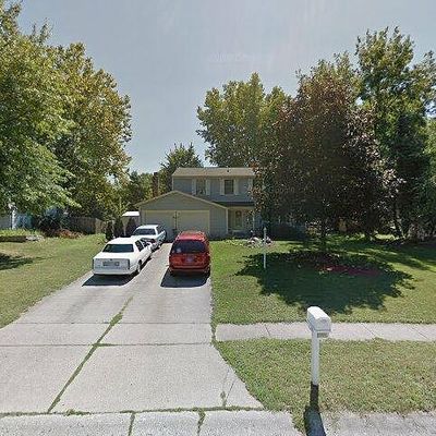 747 Sunblest Blvd, Fishers, IN 46038