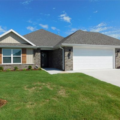 651 Hayden James St, Prairie Grove, AR 72753