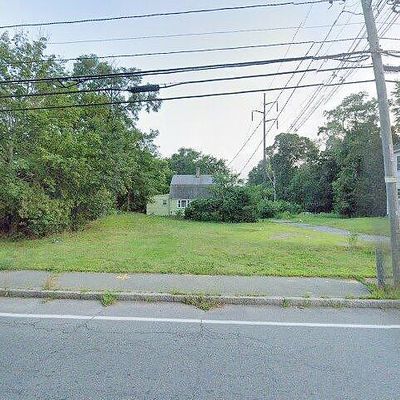 67 Thatcher St, Brockton, MA 02302