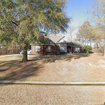 670 Richfield Rd, Deatsville, AL 36022