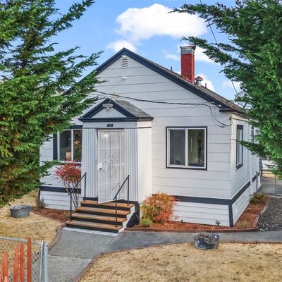 816 8 Th St, Bremerton, WA 98337