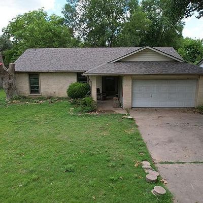 8214 S Peach Ave, Broken Arrow, OK 74011