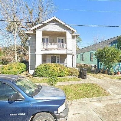 8443 Panola St, New Orleans, LA 70118