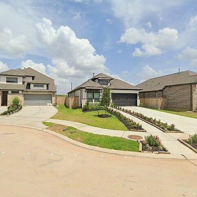 8711 Fox Trail Dr, Missouri City, TX 77459