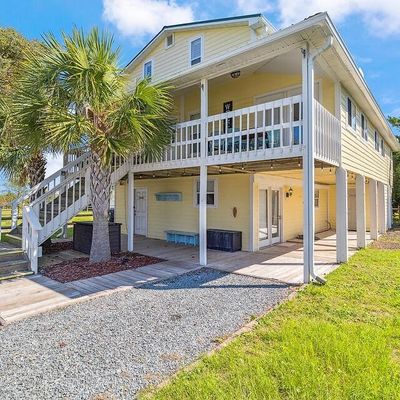 7710 8 Th Ave, N Topsail Beach, NC 28460