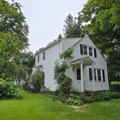 8 Gregory St, Danbury, CT 06811