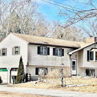 8 Windy Ridge Rd, Webster, MA 01570