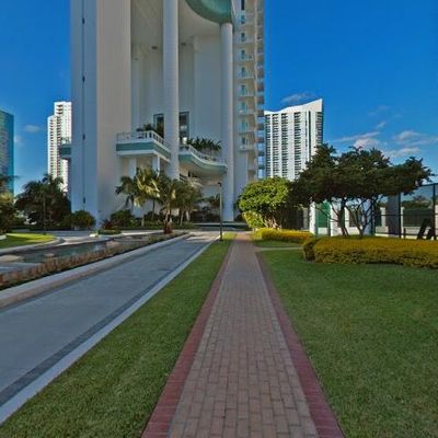 801 Brickell Key Blvd #2302, Miami, FL 33131