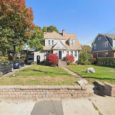 81 Main St, Waltham, MA 02453