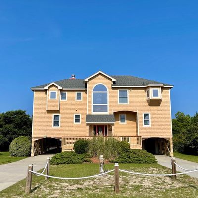 811 Corolla Dr, Corolla, NC 27927