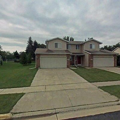 909 Greig Trl, Stoughton, WI 53589