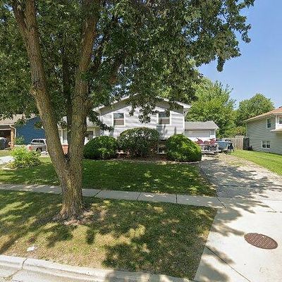 920 Kane St, South Elgin, IL 60177