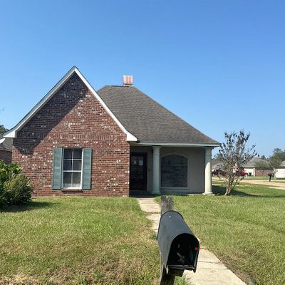 9293 Eagle Nest Ave, Denham Springs, LA 70706