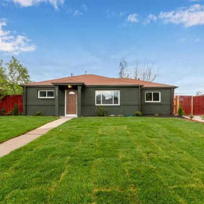 9400 Lilly Ct, Thornton, CO 80229