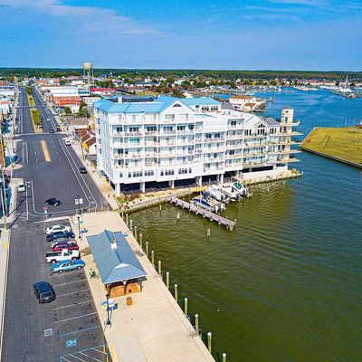 1 Dock St #201, Crisfield, MD 21817