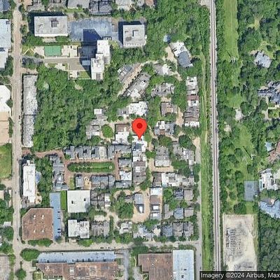 10 S Briar Hollow Ln #18, Houston, TX 77027