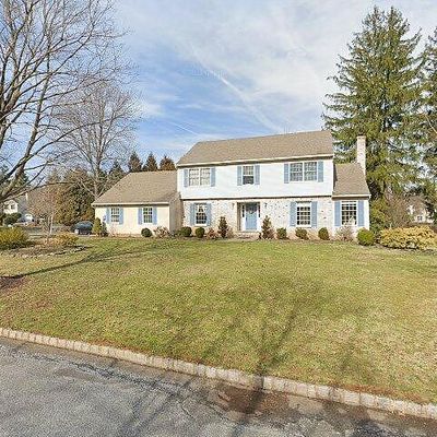 10 Waldhaven Ct, Piscataway, NJ 08854