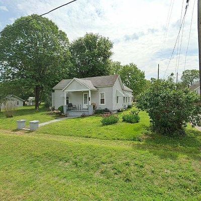 100 N Webster Ave, Ash Grove, MO 65604